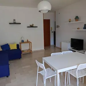 https://quadrilocale-nuovissimo-con-parcheggio-privato-four.hotelitalianriviera.com